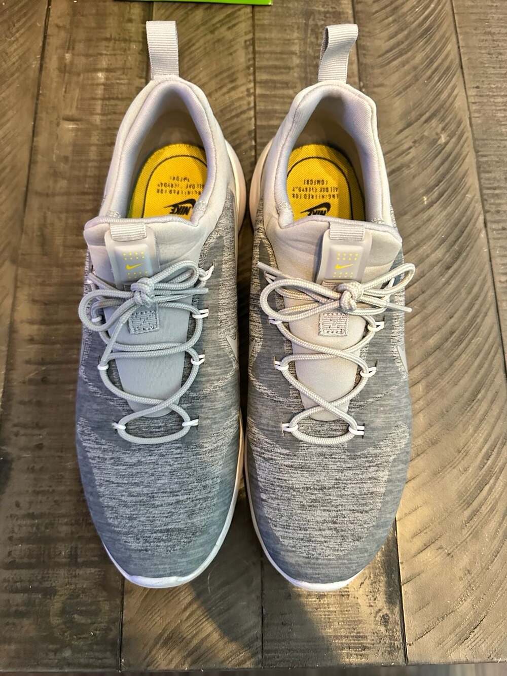 Nike CK Racer Lightweight Running Shoes Grey Light Bone 916792-005
